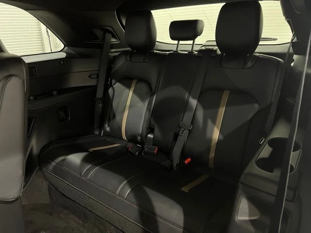Used 2024 White Mazda Premium Plus image 22