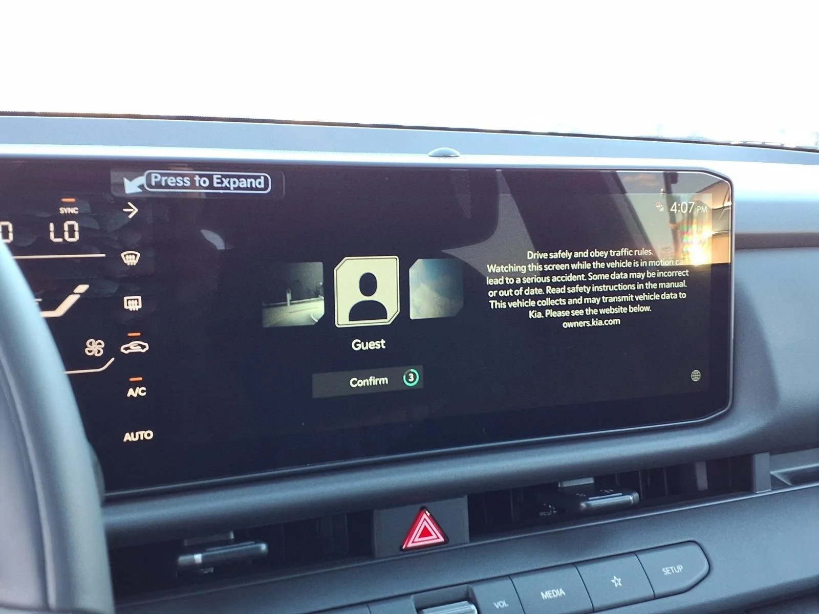 New 2027 Snow White Pearl Kia X-Line S image 7