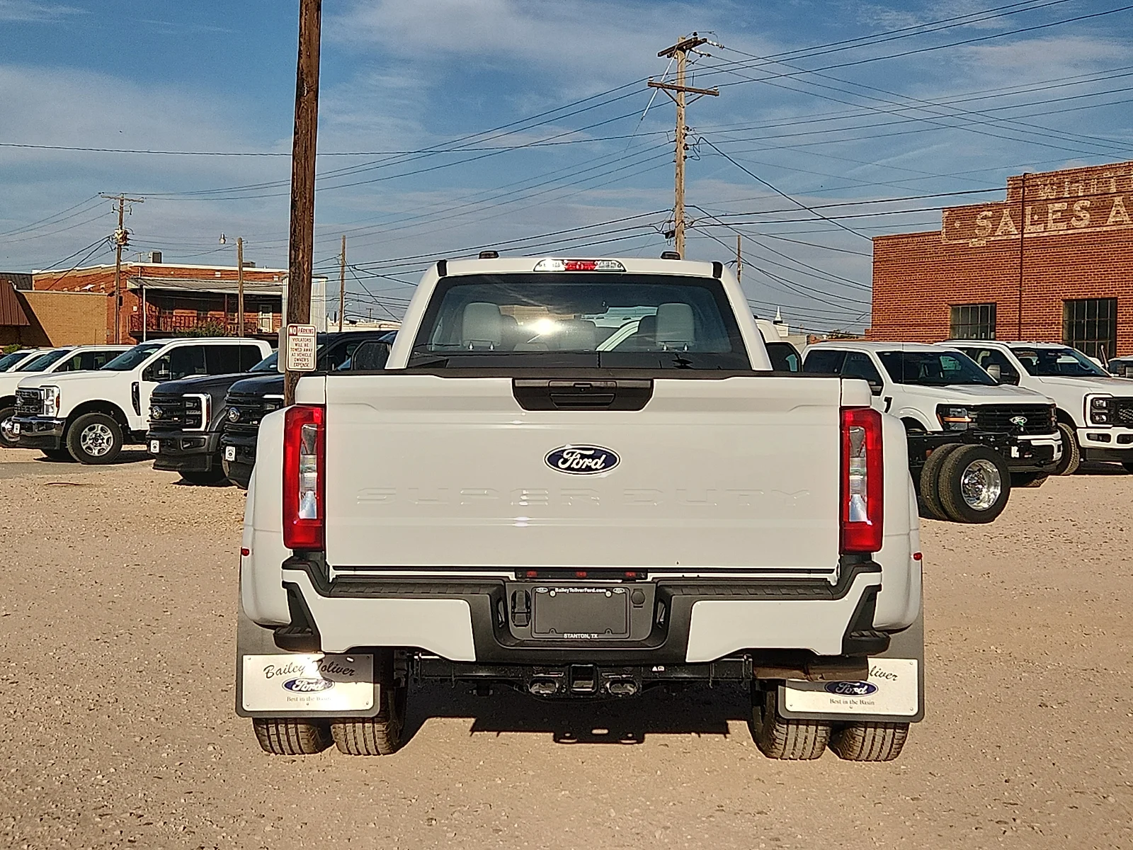 New 2027 Oxford White Ford XL image 6