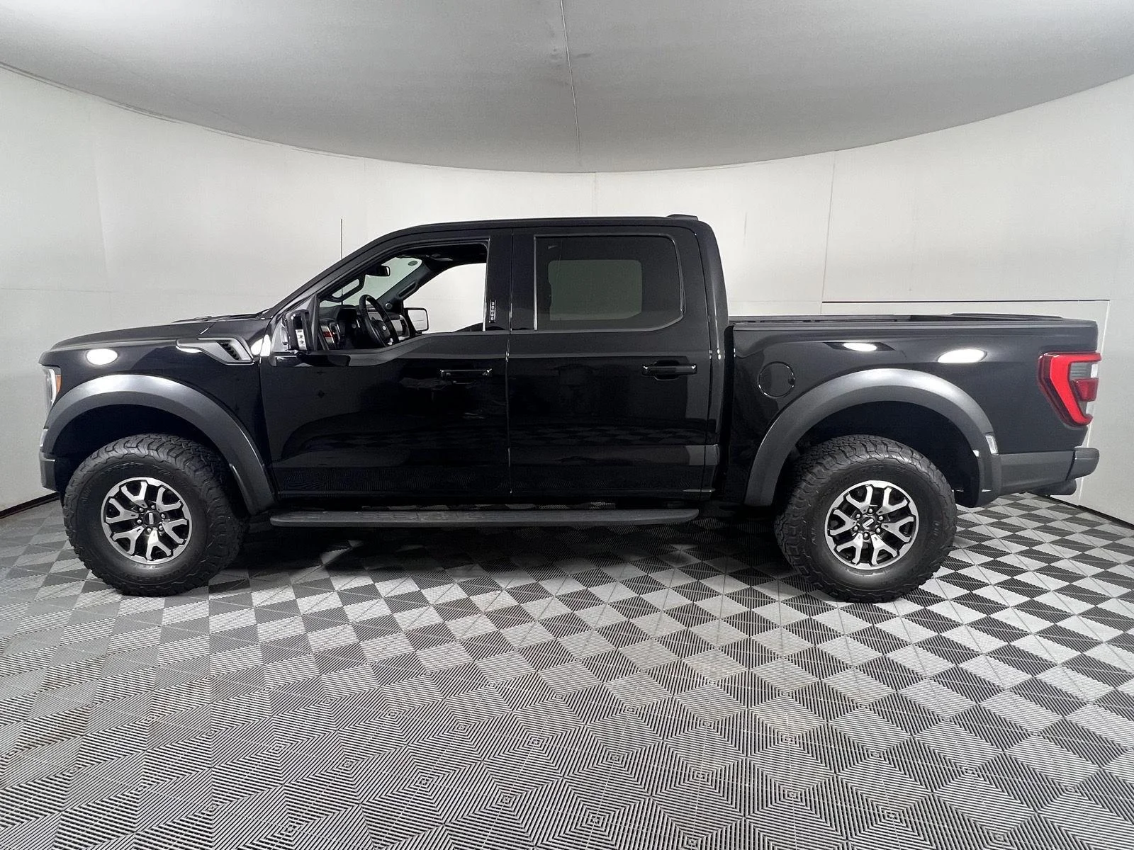 Used 2023 Agate Black Ford Raptor image 8
