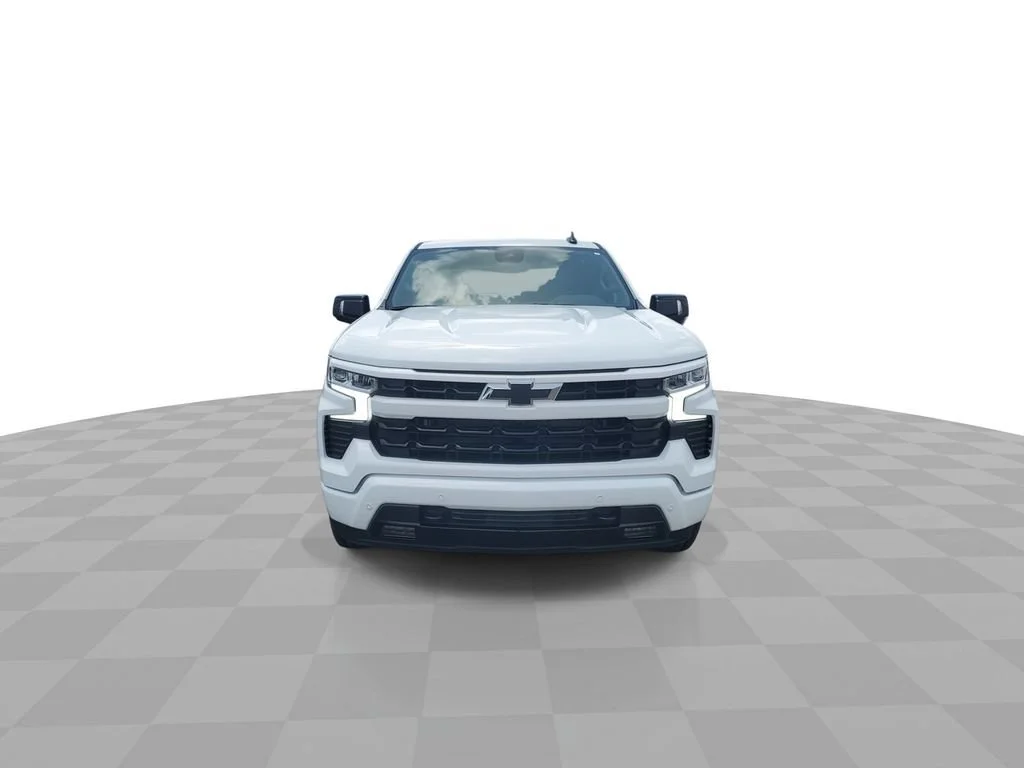 New 2026 Summit White Chevrolet RST image 3