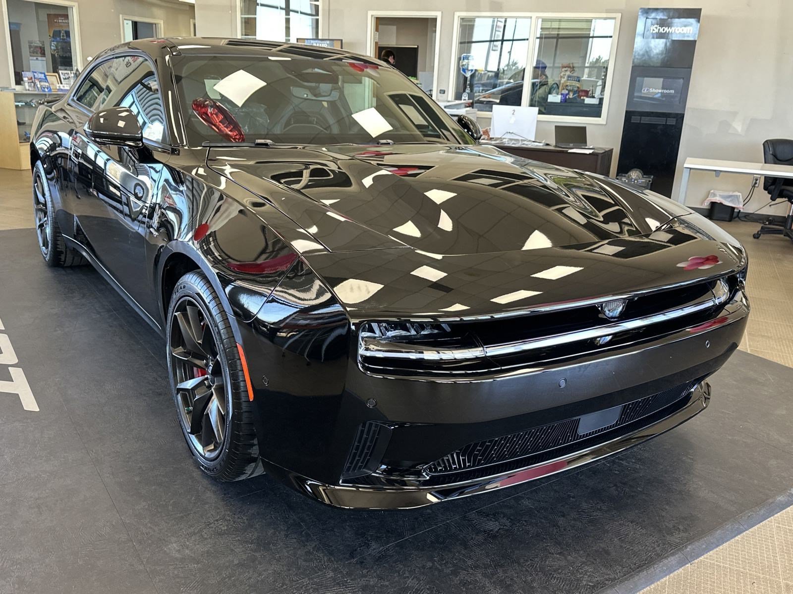 New 2024 Diamond Black Crystal Pearlcoat Dodge Scat Pack image 2
