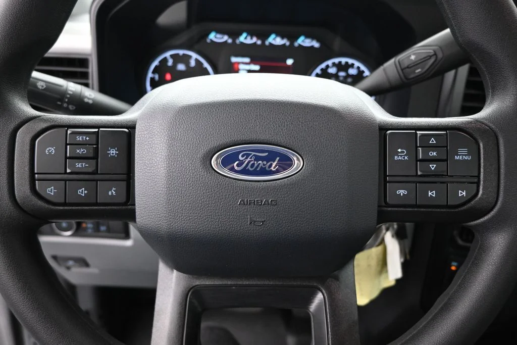 New 2025 Oxford White Ford XL image 10