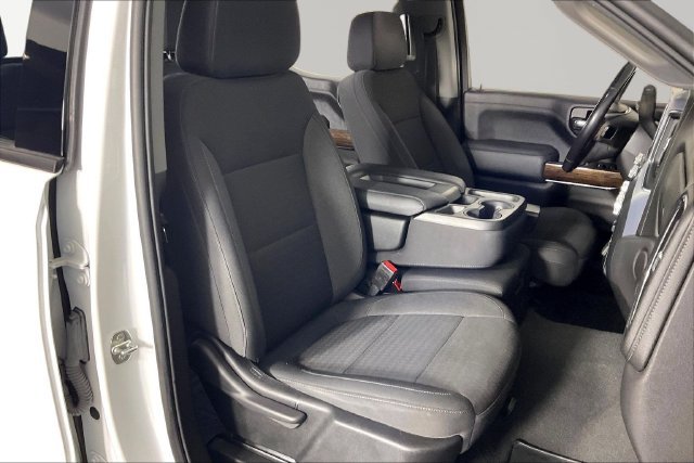 Used 2021 White GMC Elevation image 25