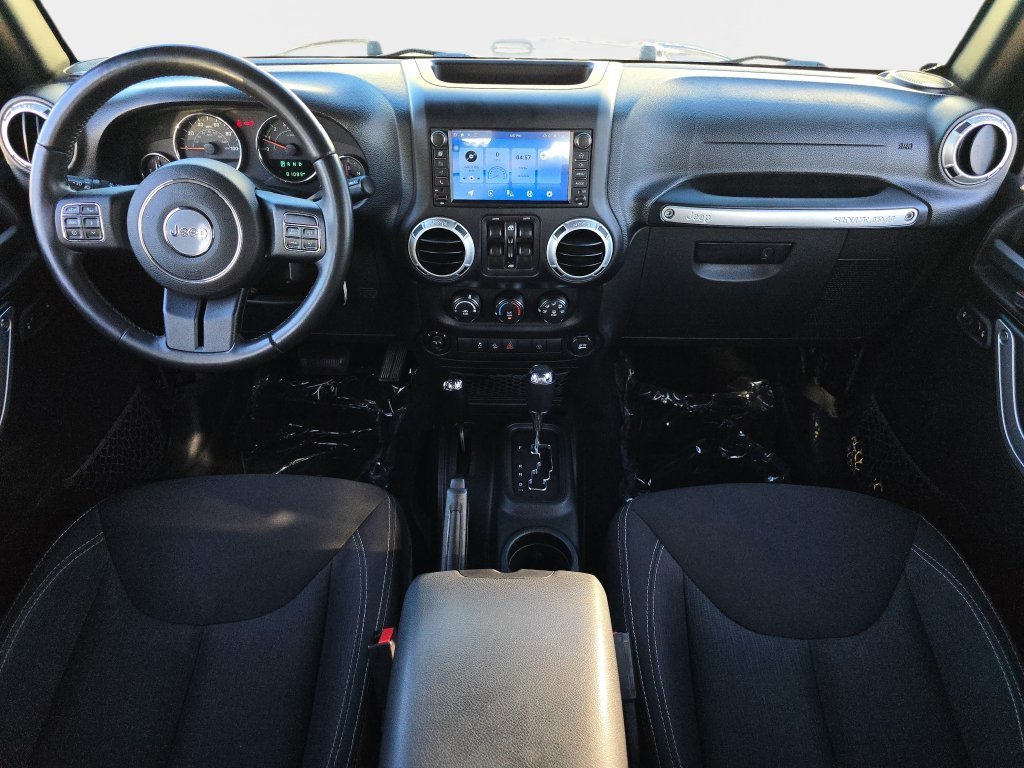 Used 2015 Black Jeep Unlimited Sahara image 10