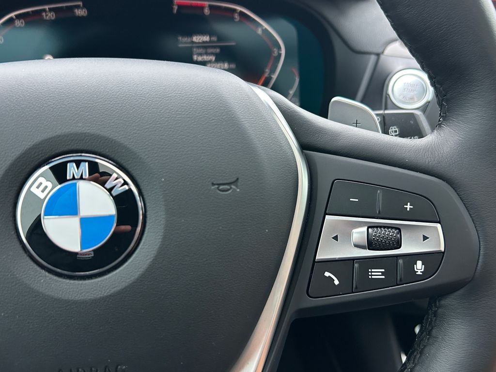 Used 2021 Alpine White BMW sDrive30i image 20