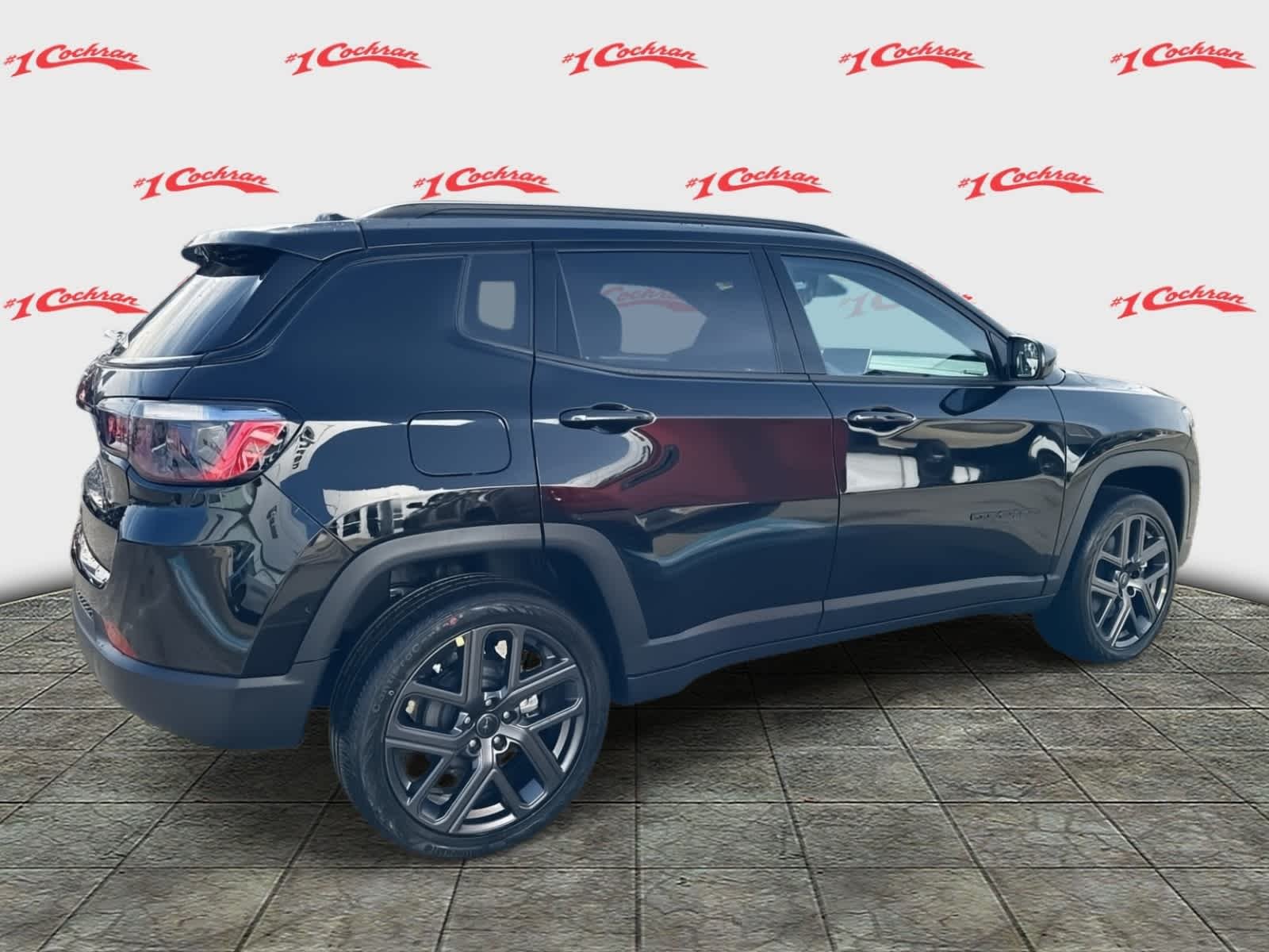 New 2026 Diamond Black Crystal Pearlcoat Jeep Latitude image 7