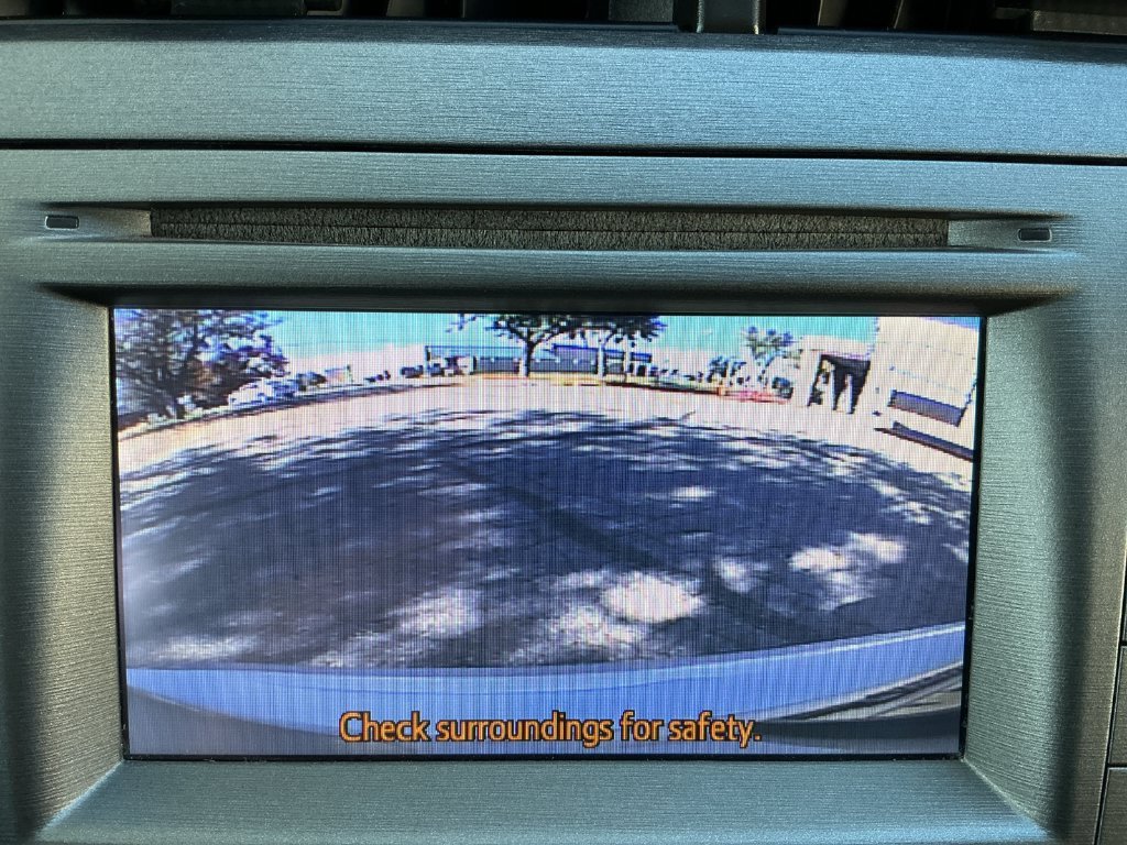 Used 2015 Silver Toyota Three image 21