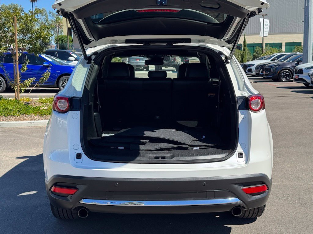 Used 2018 Snowflake White Pearl Mazda Grand Touring image 21