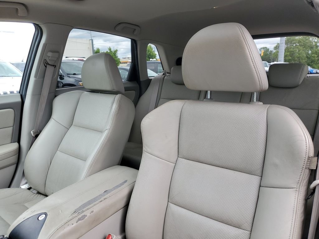 Used 2011 Crystal Black Pearl Acura Technology Package image 11
