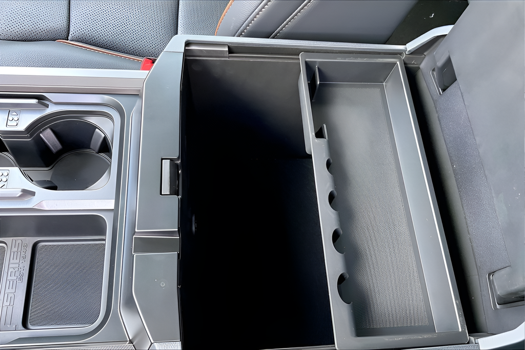 New 2026 Glacier Gray Metallic Tri-Coat Ford Lariat image 15