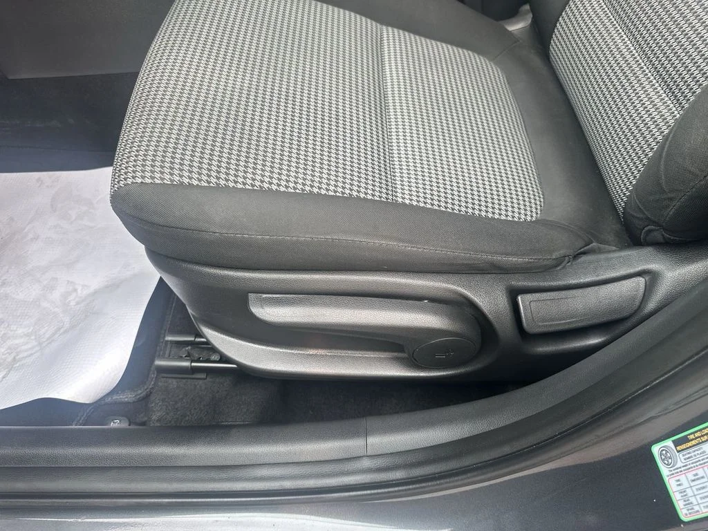 Used 2020 Gray Hyundai SEL image 18