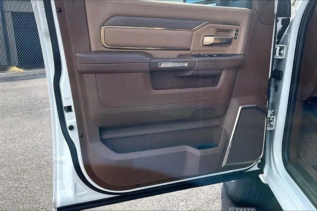 2024 RAM Ram 3500 Pickup Longhorn - Photo 18