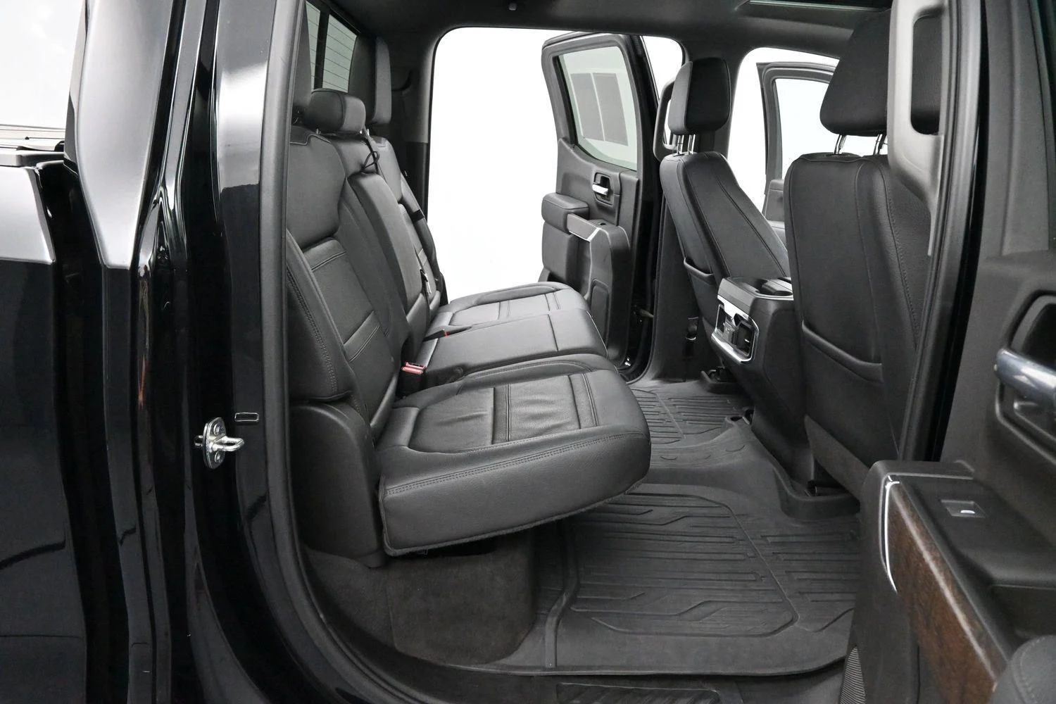 Used 2021 Onyx Black GMC Denali image 34