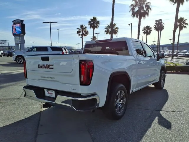 Used 2025 Summit White GMC SLT image 5