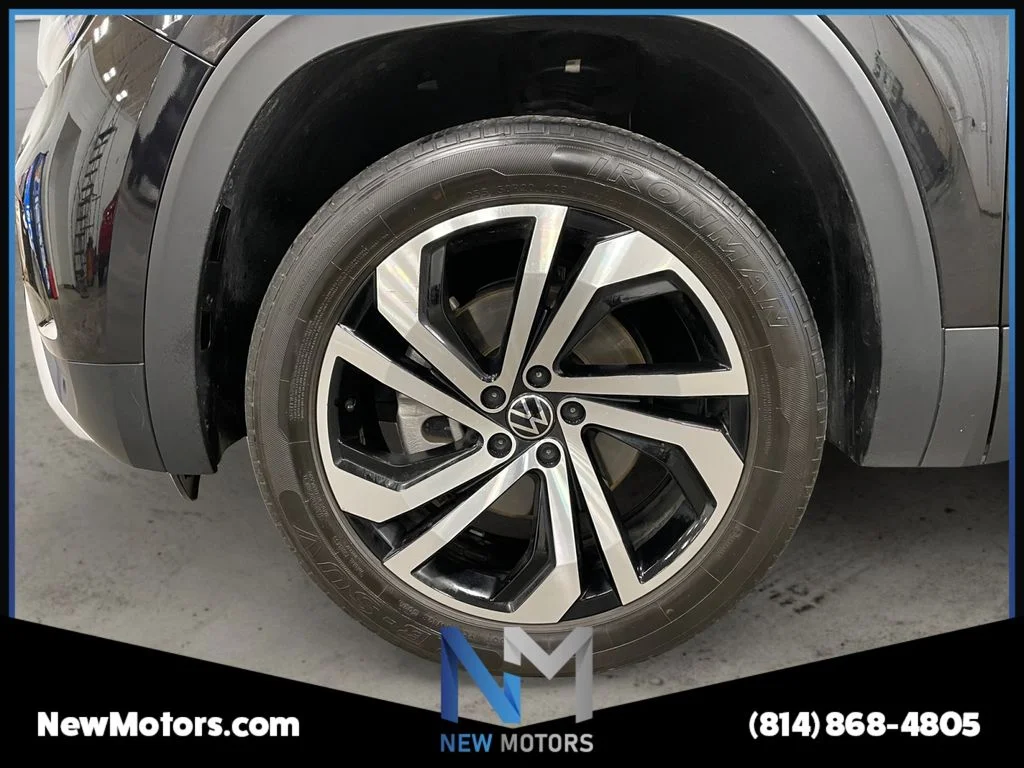 Used 2023 Deep Black Pearl Effect Volkswagen 2.0T SEL image 14