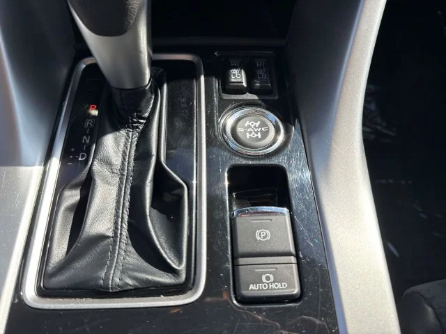 Used 2025 Silver Mitsubishi SE image 46
