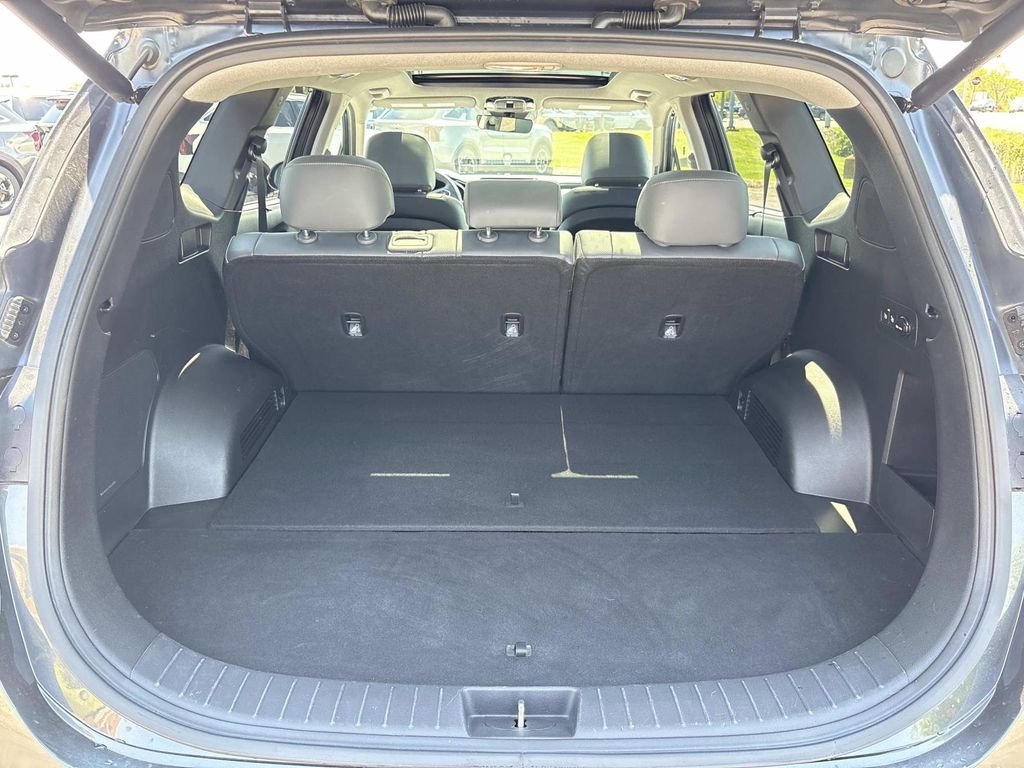 Used 2023 Gray Hyundai Limited image 12