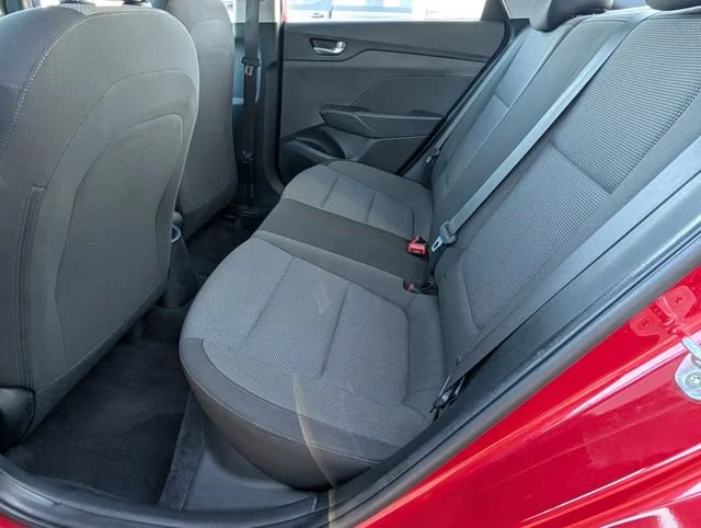 Used 2021 Red Hyundai SE image 17