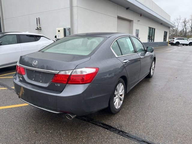 Used 2013 Modern Steel Metallic Honda EX-L image 3