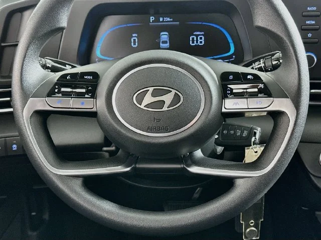 New 2026 Hyundai ELANTRA SE