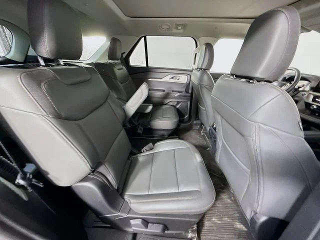 New 2026 Agate Black Metallic Ford Active image 63