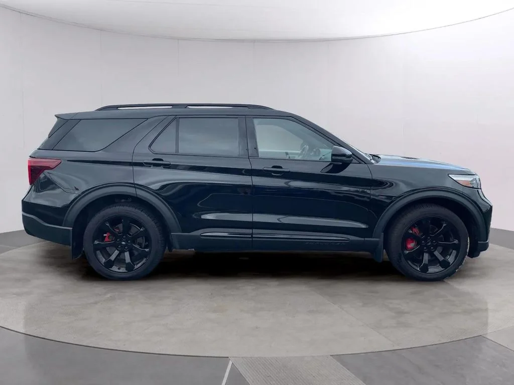 Used 2022 Agate Black Metallic Ford ST image 6