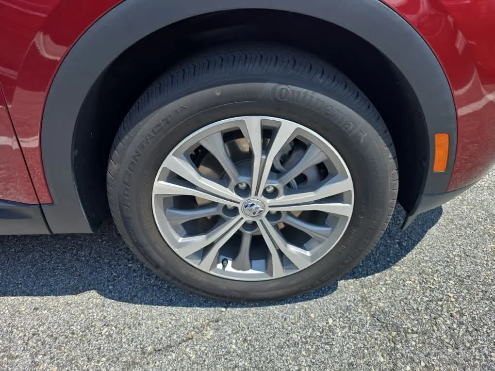 Used 2022 Cinnabar Metallic Buick Preferred image 9