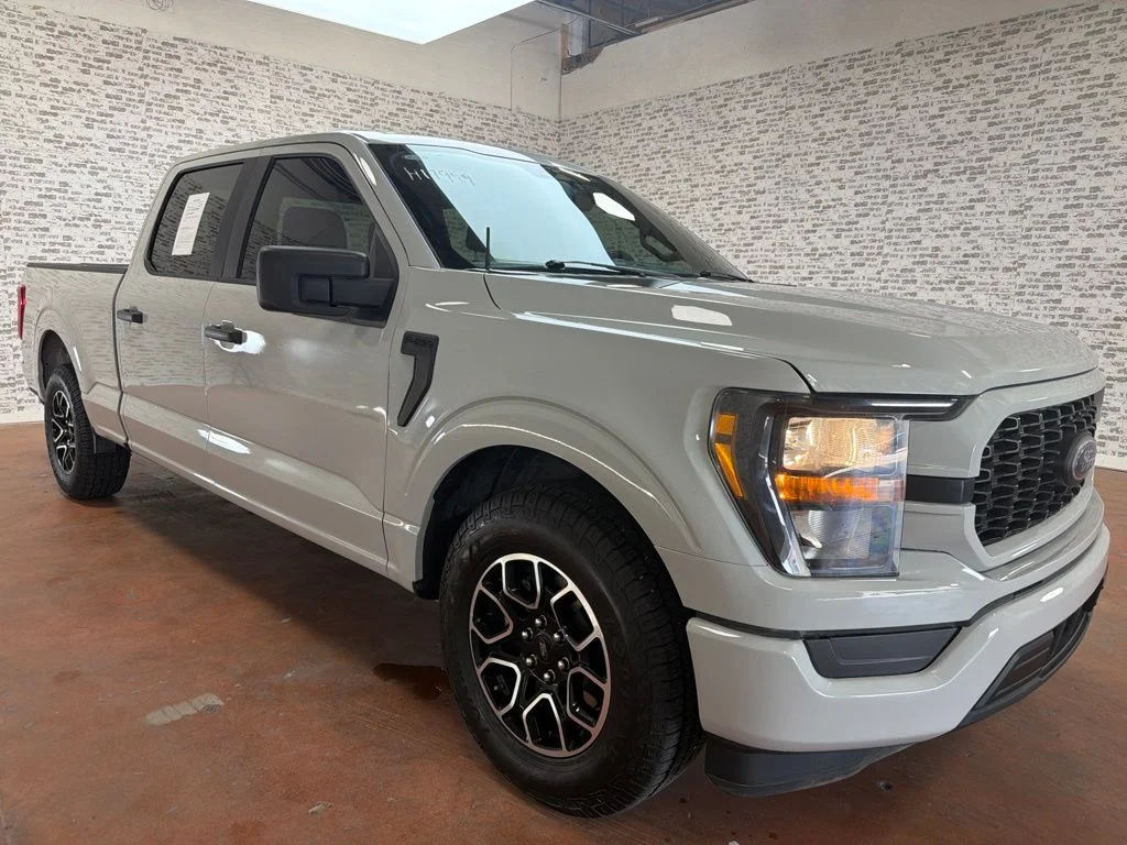 Used 2023 Avalanche Ford XL image 1
