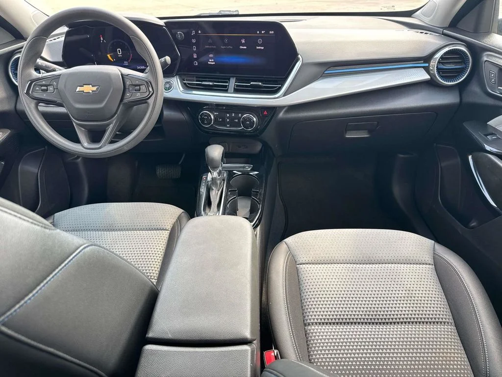 Used 2025 Gray Chevrolet LT image 22