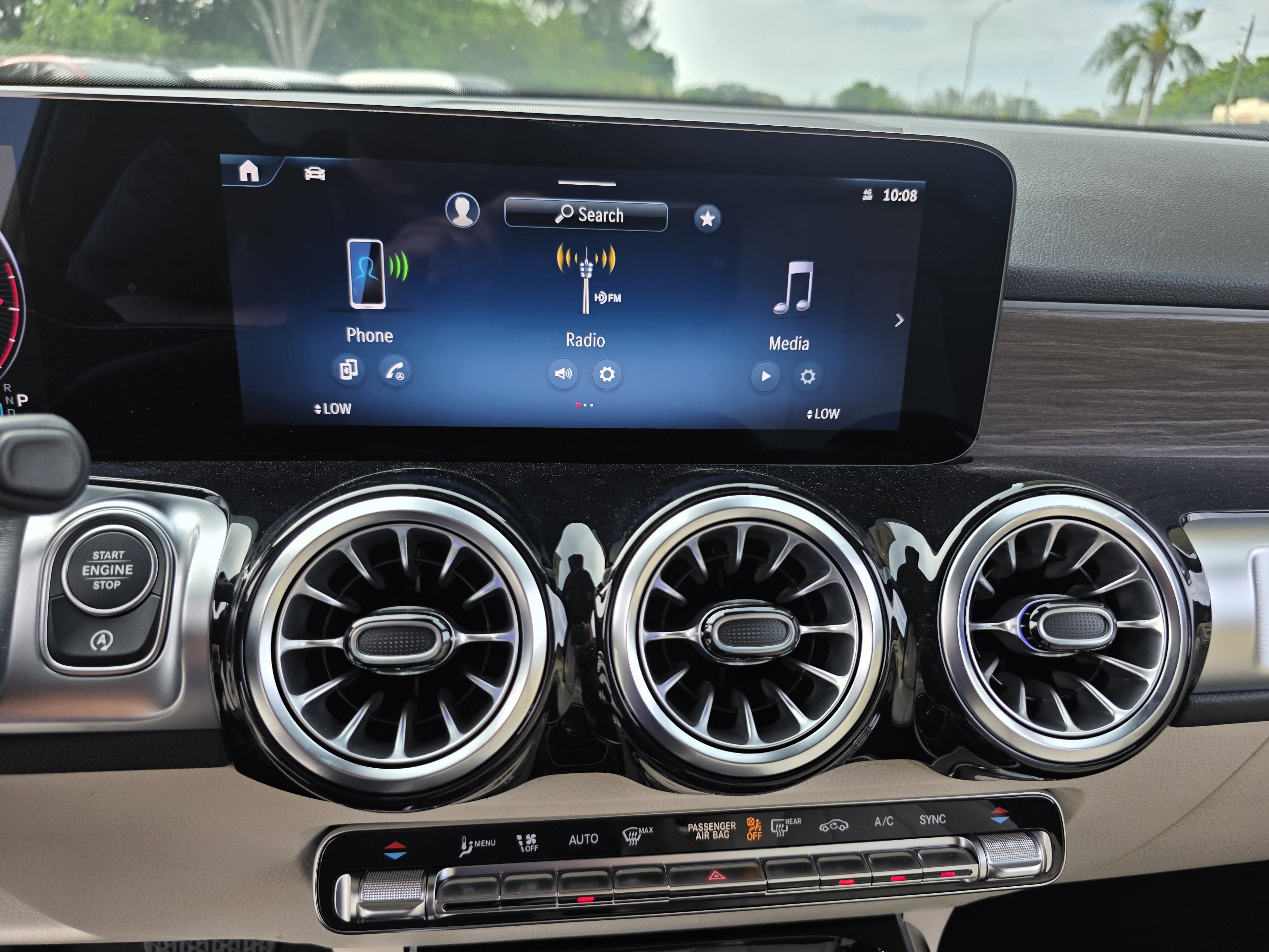 New 2026 Night Black Mercedes-Benz GLB 250 image 50