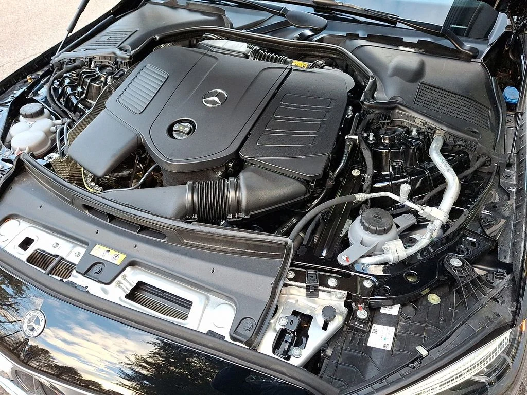 2025 Mercedes-Benz C-Class Sedan C 300 - Photo 27