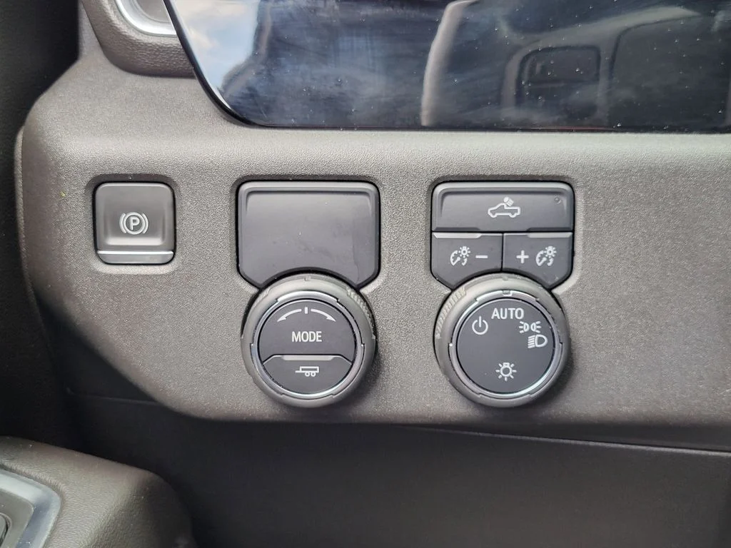 Used 2023 Gray Chevrolet LT image 12