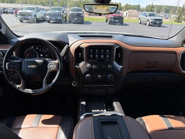 Used 2019 IRIDESCENT PEARL TRICOAT Chevrolet High Country image 32