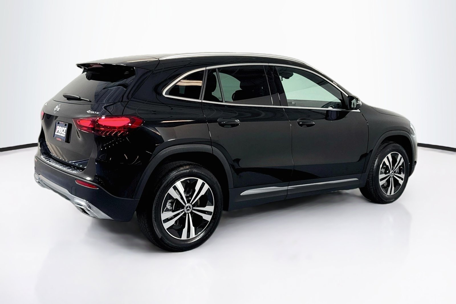 Certified Used 2026 Cosmos Black Metallic Mercedes-Benz GLA 250 image 5