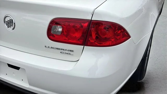 Used 2011 White Buick CXL image 35