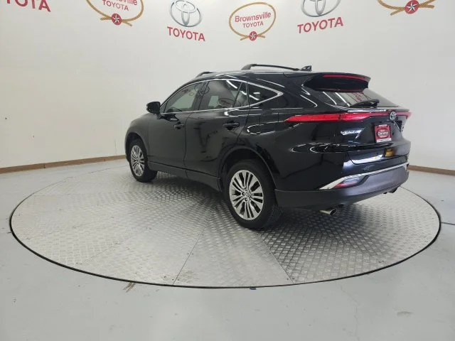 Used 2022 Black Toyota XLE image 6