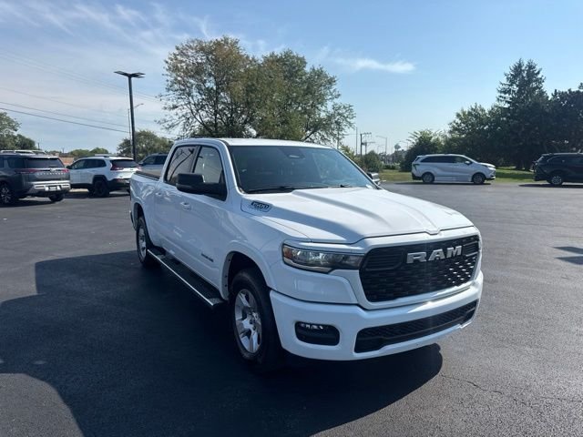 Used 2025 White Ram Big Horn/Lone Star image 6