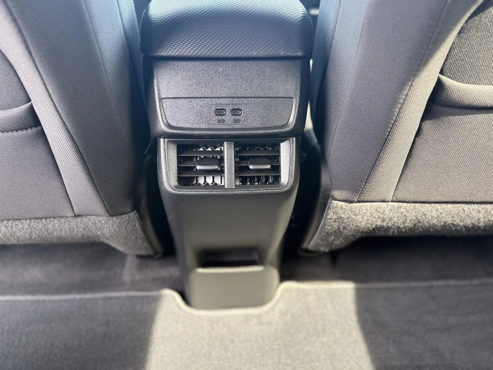 2025 Chevrolet Equinox LT - Photo 27