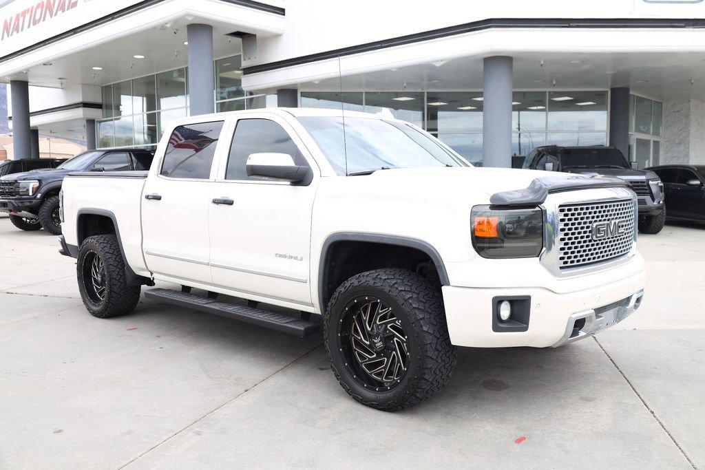 Used 2015 White Diamond Tricoat GMC Denali image 8