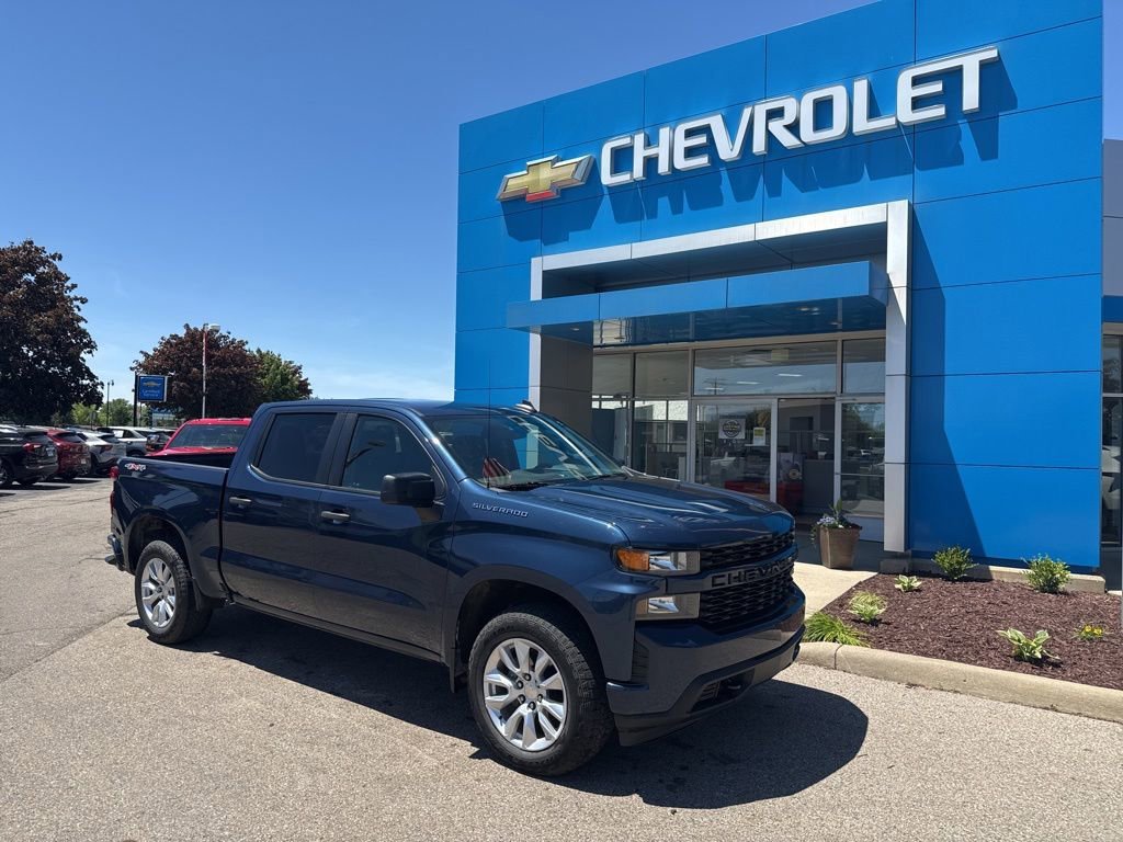 2021 Chevrolet Silverado 1500 Custom 4X4 Crew Cab Short Box's photo