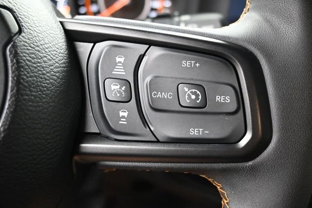 Used 2024 Blue Jeep Sport S image 19