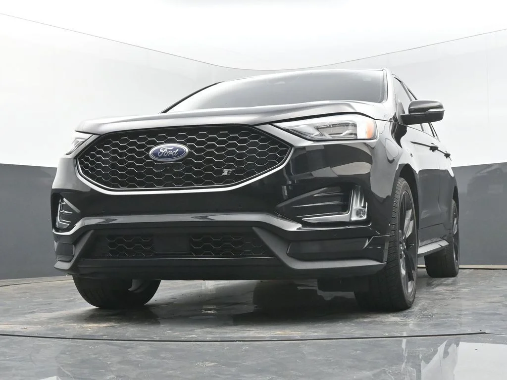 Used 2022 Black Ford ST image 35