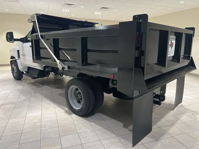 Used 2023 Summit White Chevrolet 1WT image 3
