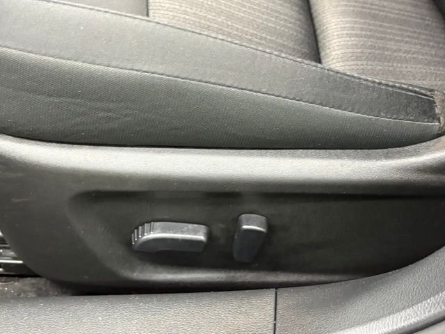 Used 2025 Red Nissan 2.5 SV image 11