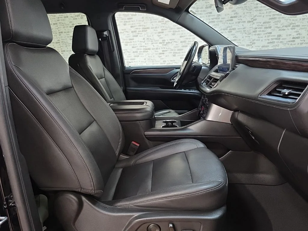 Used 2023 Black Chevrolet LT image 10