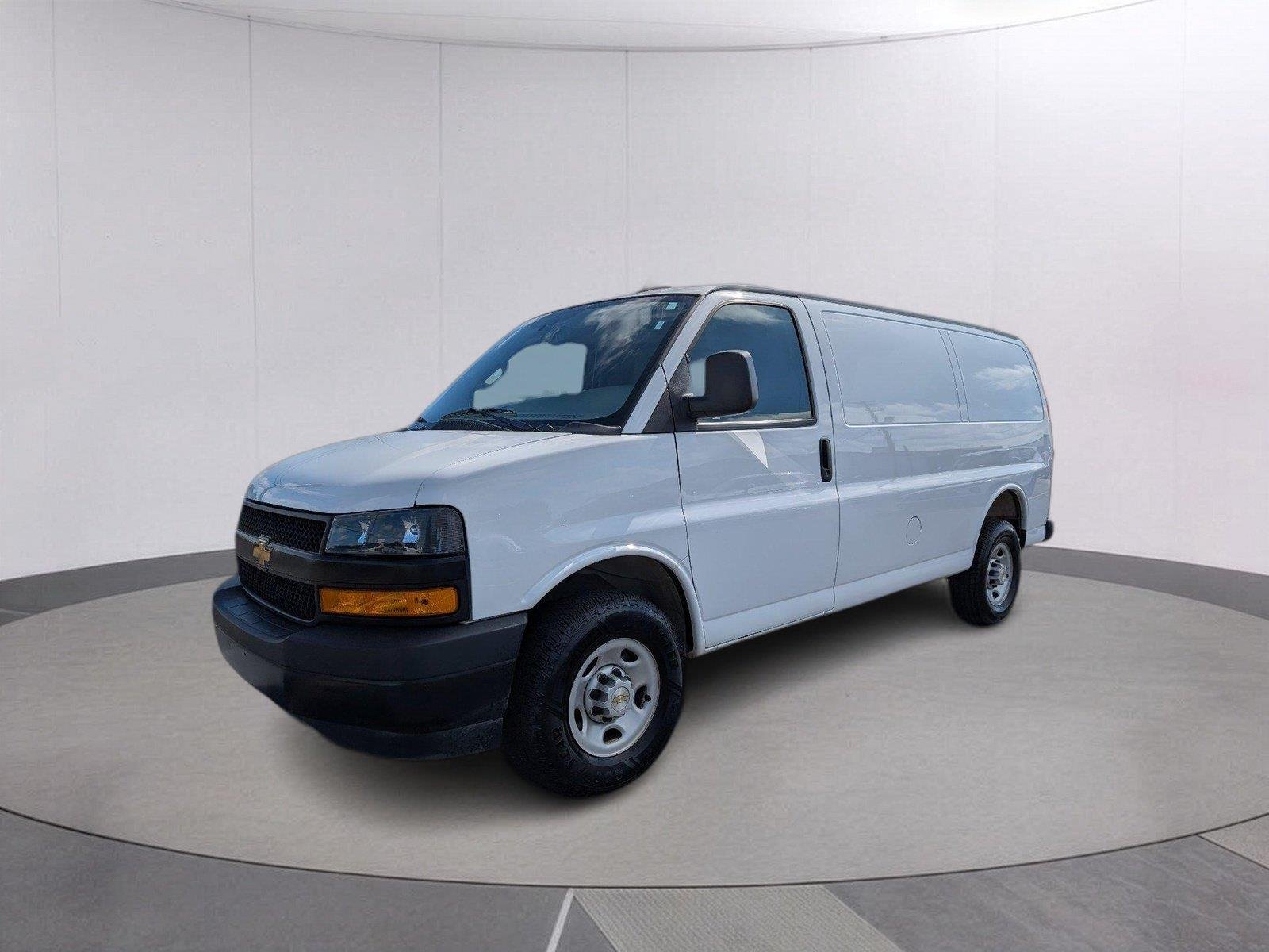 2025 Chevrolet Express Cargo