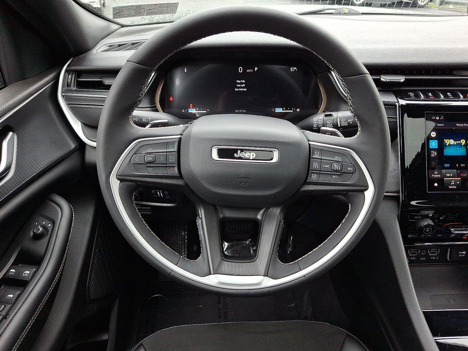 Used 2023 Diamond Black Crystal Pearlcoat Jeep Altitude X image 21