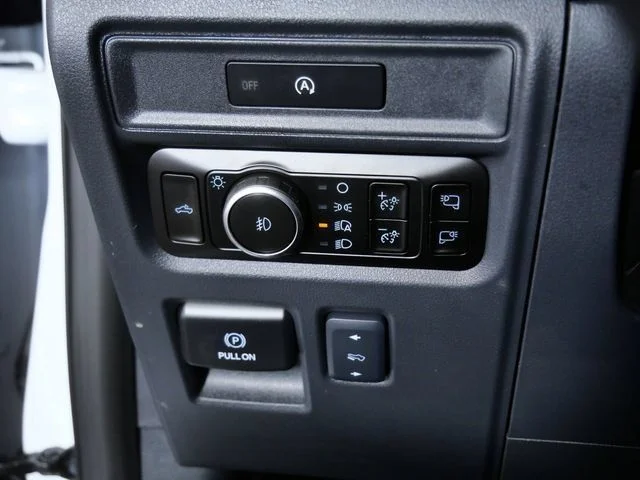 Certified Used 2025  Ford Tremor image 27