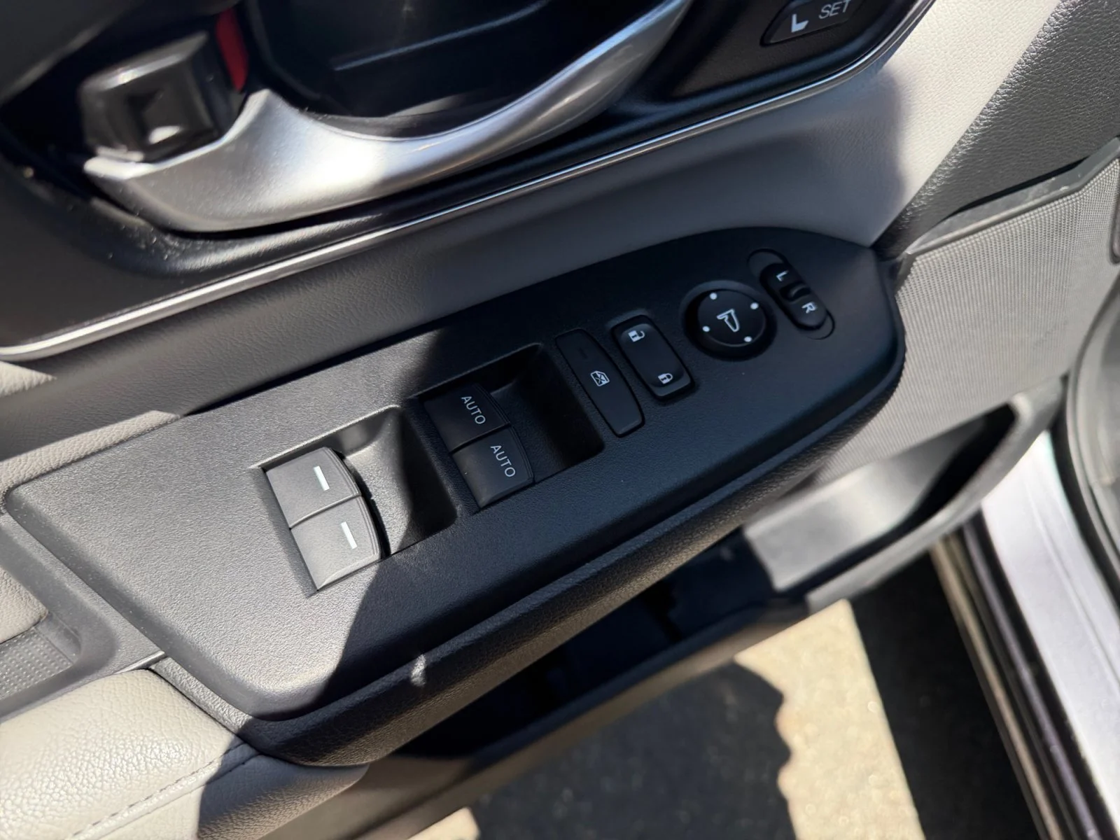 Used 2020 Gray Honda EX-L image 30